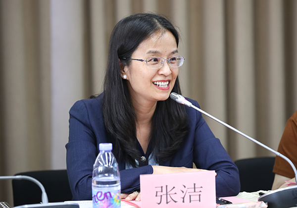 张洁书记A.jpg