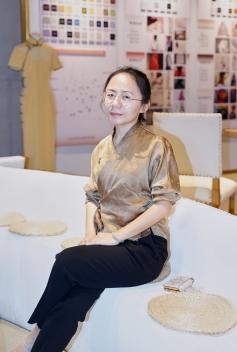 刘婷.jpg